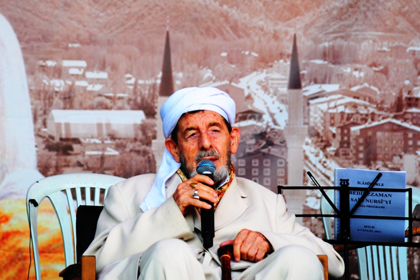 Bediüzzaman’ın talebelerinden Said Özdemir vefat etti Bediüzzaman’ın talebelerinden Said Özdemir vefat etti